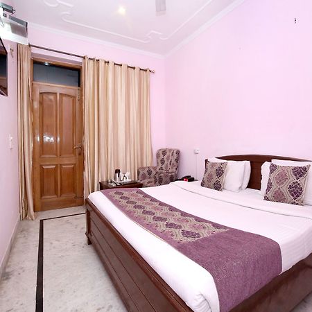 OYO 6463 Hotel Dove Chandīgarh Buitenkant foto