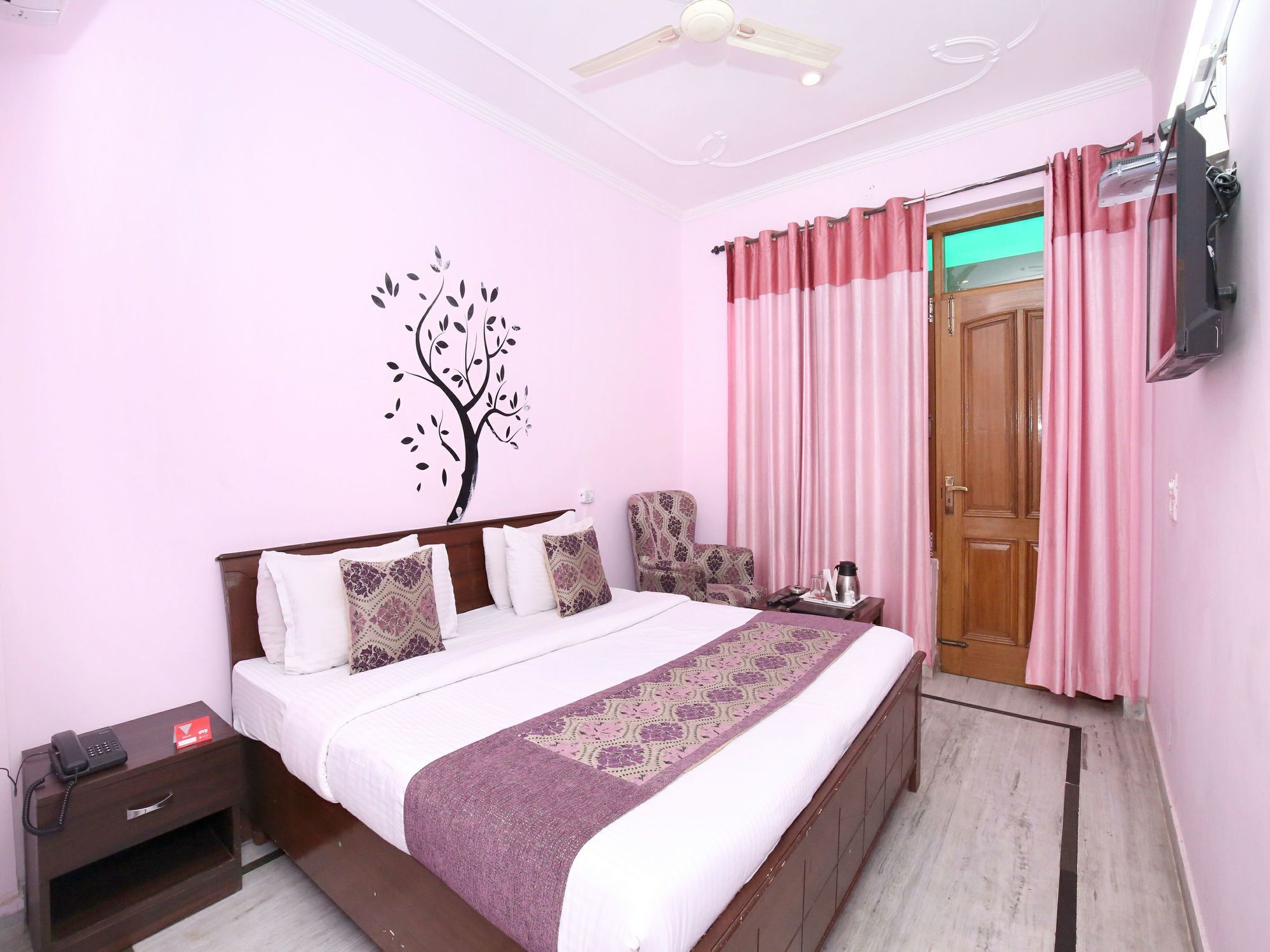 OYO 6463 Hotel Dove Chandīgarh Buitenkant foto