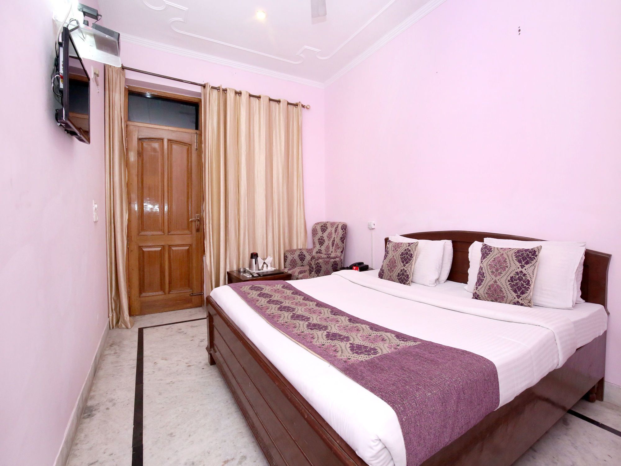 OYO 6463 Hotel Dove Chandīgarh Buitenkant foto