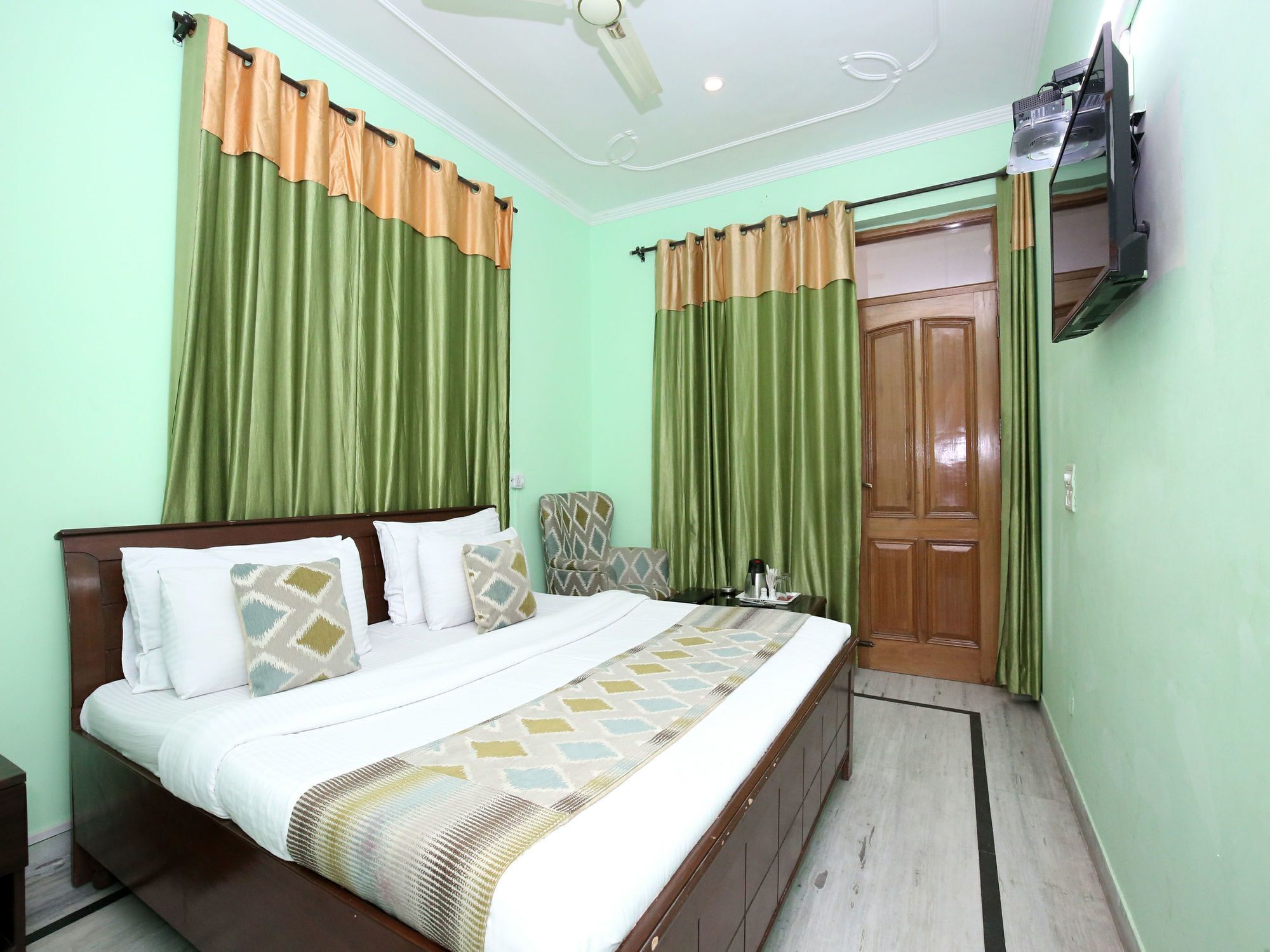 OYO 6463 Hotel Dove Chandīgarh Buitenkant foto