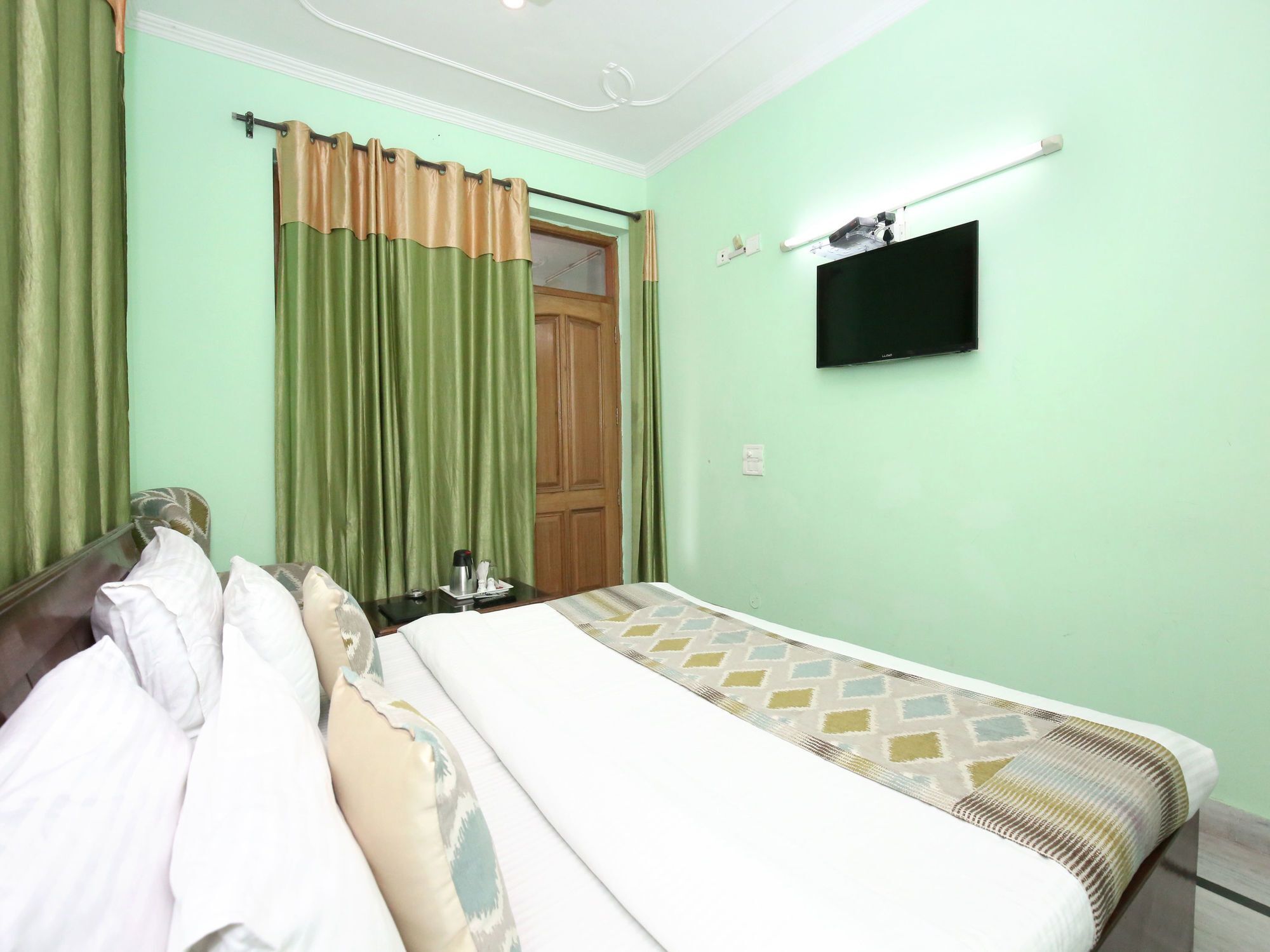 OYO 6463 Hotel Dove Chandīgarh Buitenkant foto